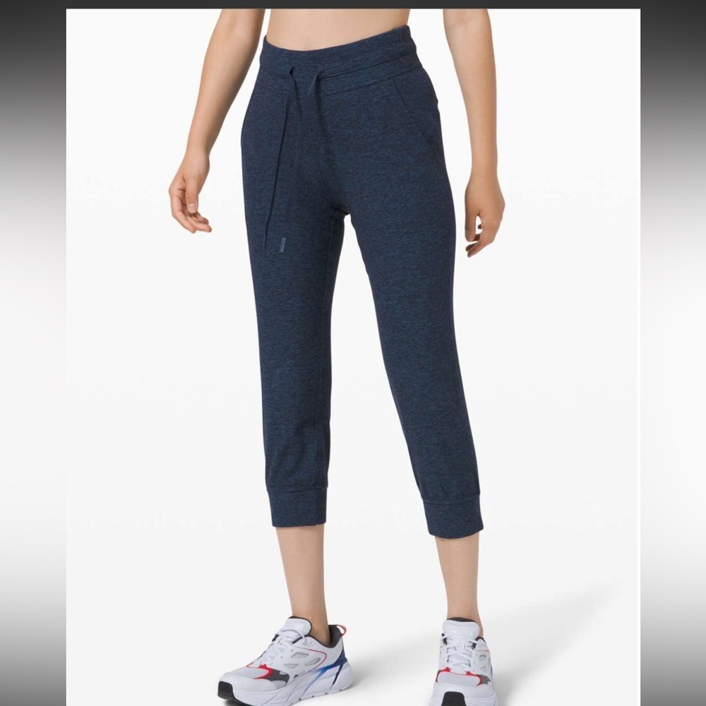 Lululemon Ready to Rulu Jogger Crop Heathered True Navy / Black